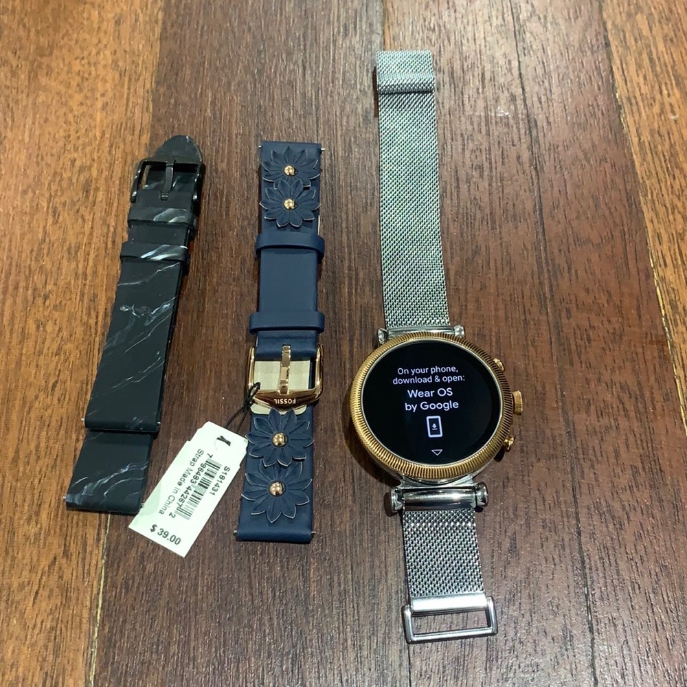 Fossil Smartwatch - Picture 3 of 9